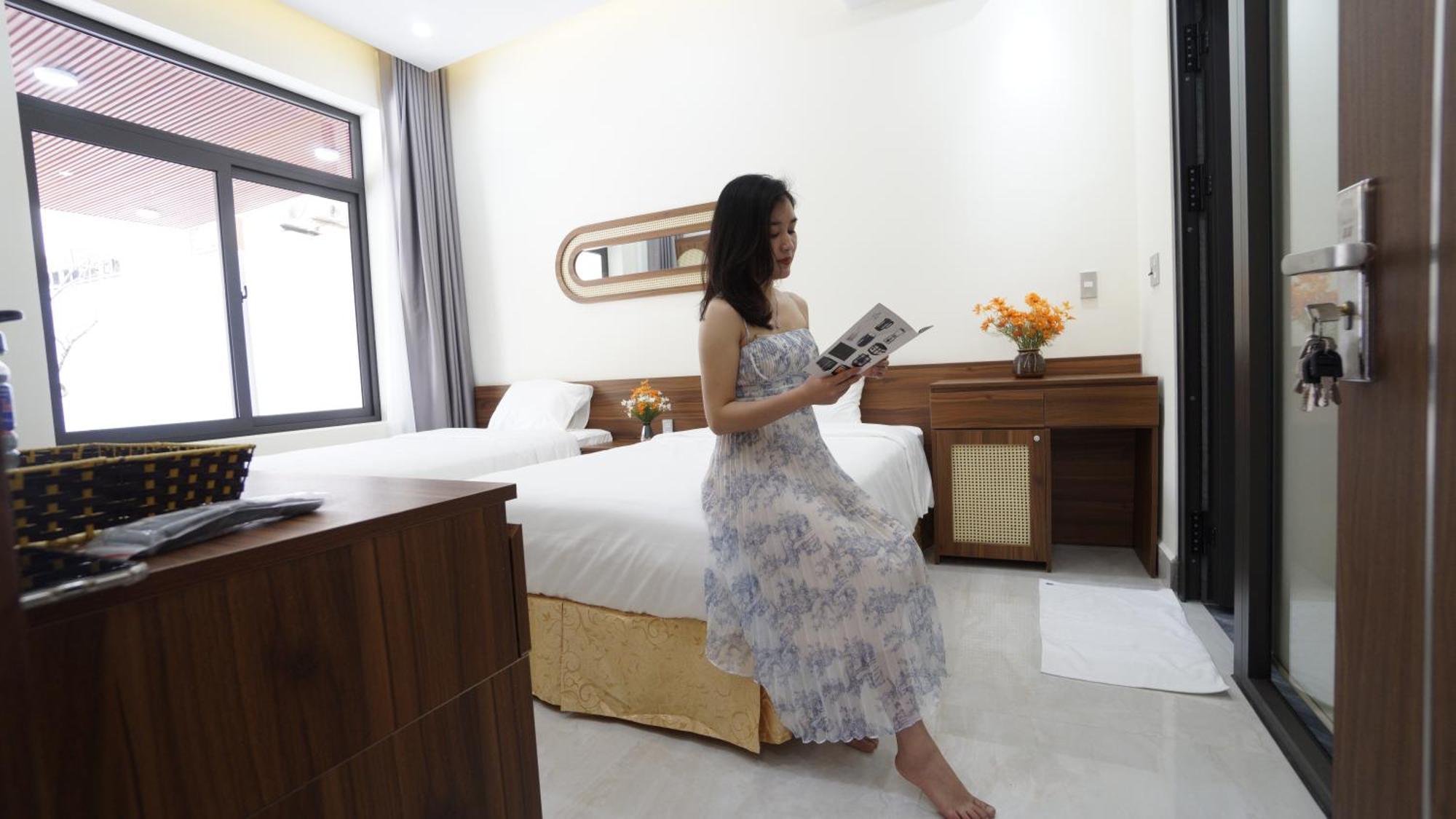 Lena Homestay & Villa Донг Хой Екстериор снимка