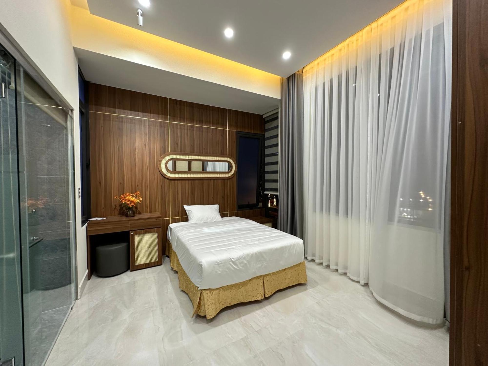 Lena Homestay & Villa Донг Хой Екстериор снимка